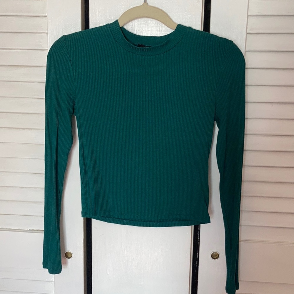 Forever 21 Long Sleeve Crop Top